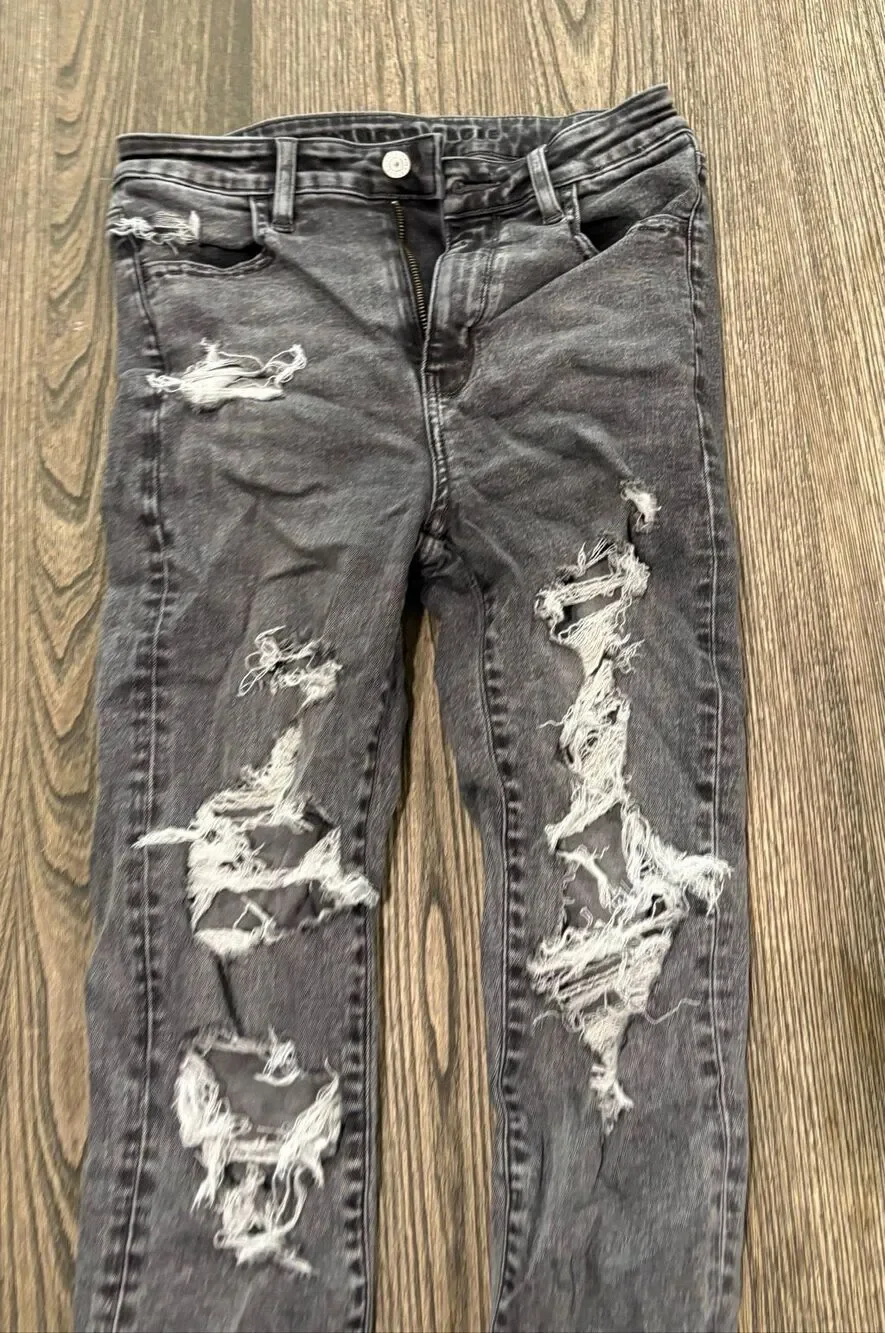 American Eagle Outfitters Women's Ripped Super Hi-Rise Jegging Dark Grey Size 4